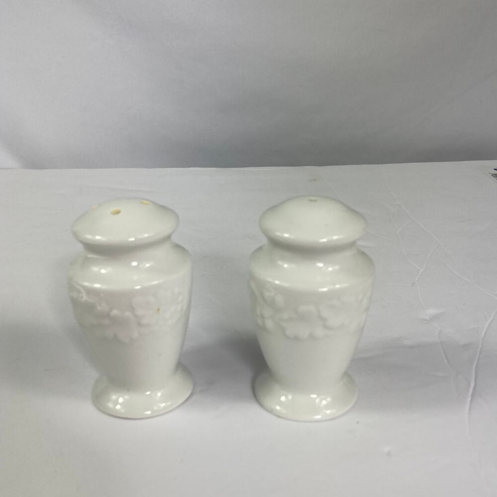Martha Stewart Acorn White Salt & Pepper Shakers